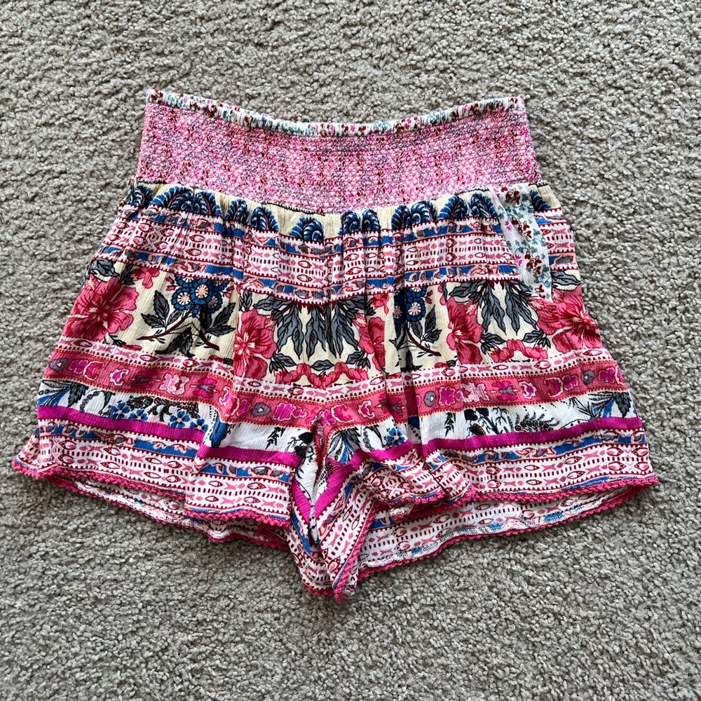Women’s fashion/bohemian shorts